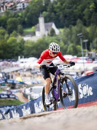 2026 UCI Mountain Bike World Championships Picture by Michal Cerveny SWpix.com - 26 08 2026 - Cycling - 2026 UCI Mountain Bike World Championships - Val di Sole, Trentino, Italy - Mixed Team Relay (XCR) - Ethan Wood (Canada) Val di Sole Val di Sole Italy Copyright: x xSWpix.comx(t axPhotographyxHubxLtd)xMichalxCerveny SWpix.comx SWP-3030-19652