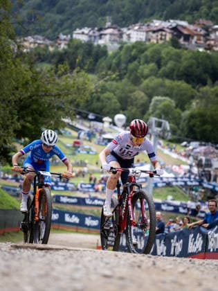2026 UCI Mountain Bike World Championships Picture by Michal Cerveny SWpix.com - 26 08 2026 - Cycling - 2026 UCI Mountain Bike World Championships - Val di Sole, Trentino, Italy - Mixed Team Relay (XCR) - Haley Batten (USA) Val di Sole Val di Sole Italy Copyright: x xSWpix.comx(t axPhotographyxHubxLtd)xMichalxCerveny SWpix.comx SWP-3030-19655