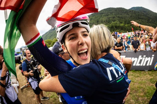 2026 UCI Mountain Bike World Championships Picture by Michal Cerveny SWpix.com - 26 08 2026 - Cycling - 2026 UCI Mountain Bike World Championships - Val di Sole, Trentino, Italy - Mixed Team Relay (XCR) - Juri Zanotti, Paolo Costa, Martina Berta, Giorgia Pellizotti, Valentina Corvi, Fabio Bassignana (Italy) wins to become World Champion Val di Sole Val di Sole Italy Copyright: x xSWpix.comx(t axPhotographyxHubxLtd)xMichalxCerveny SWpix.comx SWP-3030-19650