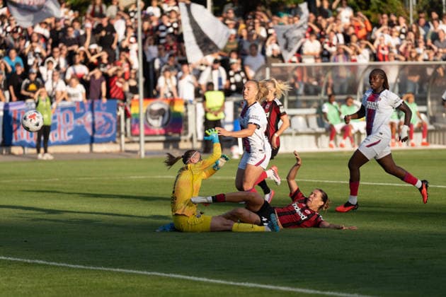 26.08.2026, xhfmx, Fussball UEFA Woman CLQ Runde 3, Eintracht Frankfurt Frauen - Paris Saint Germain Frauen Larissa Mühlhaus (Eintracht Frankfurt, 47) erzielt das 1:0 geegn Paris. Tor, Goal, Jubel, Celebration Frankfurt