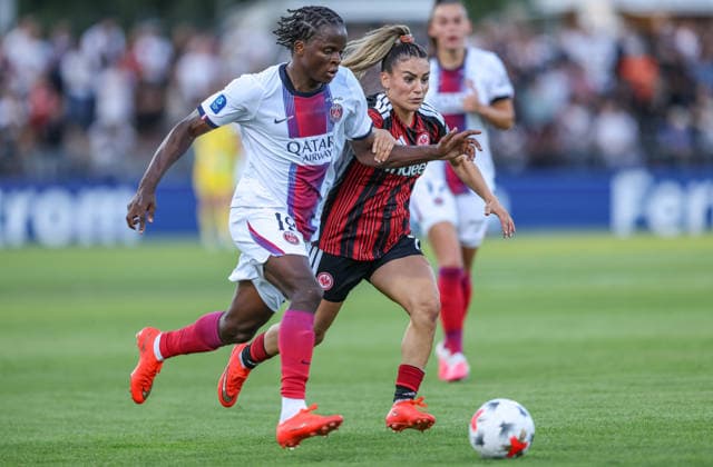 GER, Frankfurt, Eintracht Frankfurt vs Paris Saint-Germain, UEFA Womens Champions League, Fussball, UEFA, Spielzeit 2026 2027, Stadion am Brentanobad, 3. Quali-Runde, Hinspiel im Bild v.l.: Merveille Kanjinga (Paris Saint-Germain Frauen 19), Ereleta Memeti (Eintracht Frankfurt Frauen 7) DFB DFL REGULATIONS PROHIBIT ANY USE OF PHOTOGRAPHS AS IMAGE SEQUENCES AND OR QUASI-VIDEO, 26.08.2026 Copyright: HMBxMedia HendrikxHamelau