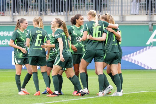 26.08.2026, xgrfx, Fussball UEFA WCL Quali 3.Runde, VfL Wolfsburg - Inter Mailand v.l. Tor, Camilla Küver zum 2:0 (VfL Wolfsburg) Wolfsburg