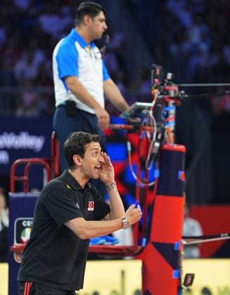 Turkiye v Germany - CEV EuroVolley 2026 ISTANBUL, TURKIYE - AUGUST 26: Head Coach of Turkiye Daniele Santarelli gives tactics during the CEV EuroVolley 2026 Women Group A match between Turkiye and Germany at Sinan Erdem Dome in Istanbul, Turkiye on August 26, 2026. Esra Bilgin Anadolu Istanbul Turkey. Editorial use only. Please get in touch for any other usage.  Copyright: x2026xAnadoluxEsraxBilginx