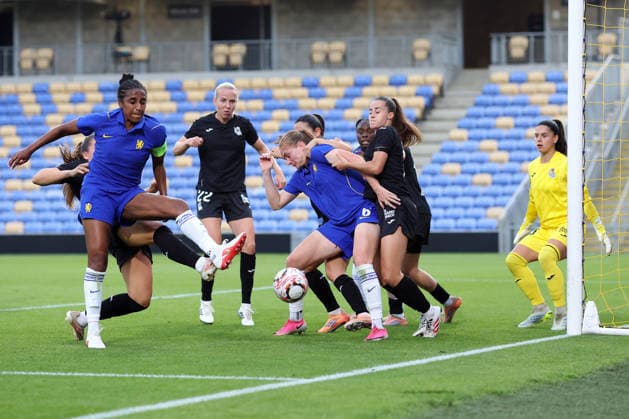 Chelsea v Real Sociedad Women 26 August 2026, London - UEFA Women s Champions League, Third Qualifying Round, First Leg - Chelsea v Real Sociedad Women - The ball bounces between players in the box for the first Chelsea goal, scored by Katie McCabe (not pictured) from a corner - Photo: Charlotte Wilson Offside. London UK Copyright: xCharlottexWilsonx xOffsidexOffside