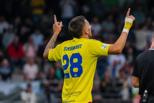 Torjubel zum 2:0 für SV Atlas Delmenhorst durch Steffen Rohwedder (SV Atlas Delmenhorst, 28), Deutschland: Fussball, Regionalliga Nord, Saison 2026 27, 5. Spieltag, 26.08.2026, SV Atlas Delmenhorst vs BSV Kickers Emden, Stadion an der Düsternortstraße (Delmenhorst, Niedersachsen) Copyright: xLeonxFrickx