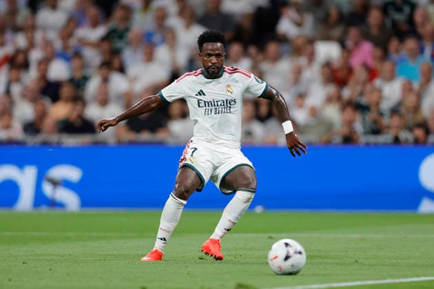 RECORD DATE NOT STATED Vinicius Jr (Real Madrid CF) controls the ball during the LaLiga EA Sports match between Real Madrid CF and Real Sociedad de Futbol at Estadio Santiago BernabÃ u on August 26, 2026 in Madrid, Spain. (Photo by Manu Reino DeFodi Images) -