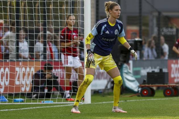 AMSTERDAM , 26-08-2026, Sportcomplex De Toekomst , Champions League Women , football , Third qualifying round 1st leg season 2026 2027 , match between Ajax and Real Madrid (women) , picture shows Ajax goalkeeper Danae van der Vliet Ajax - Real Madrid (women)  x206072324x Copyright: