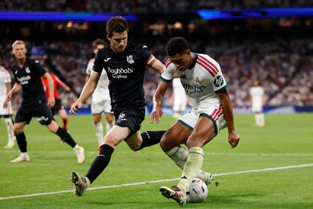RECORD DATE NOT STATED Jude Bellingham (Real Madrid CF) and Igor Zubeldia (Real Sociedad) battle for the ball during the LaLiga EA Sports match between Real Madrid CF and Real Sociedad de Futbol at Estadio Santiago BernabÃ u on August 26, 2026 in Madrid, Spain. (Photo by Manu Reino DeFodi Images) -