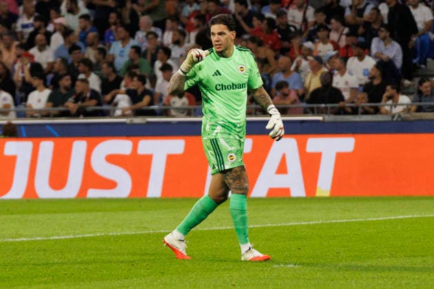 Ederson seen during UEFA Champions League play off qualifying game between teams of Olympique Lyon and Fenerbahce SK (Quentin Montiel-Font Ball Raw Images) DÃ cines-Charpieu Groupama Stadium France Copyright: xQuentinxMontiel-Fontx quentinmontielfont_lyon_fenerbahce_2627-5