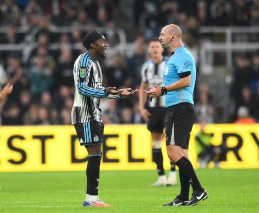 Anthony Elanga of Newcastle United protests to referee Robert Madley Newcastle United v West Bromwich Albion, EFL Carabao Cup, Second Round, Football, St James Park, Newcastle, UK - 26 Aug 2026Newcastle St James Park United Kingdom EDITORIAL USE ONLY No use with unauthorised audio, video, data, fixture lists, club league logos or live services. Online in-match use limited to 120 images, no video emulation. No use in betting, games or single club league player publications. Copyright: xRichardxLee Shutterstockx 17115059co