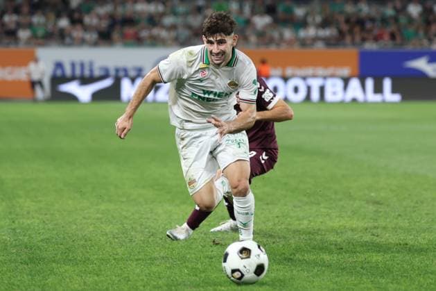 26.August.2026 - SOCCER - 2026 27 UEFA Conference League Play-offs, 2nd Leg, SK Rapid Wien vs Heart of Midlothian FC Yusuf Demir (Rapid Wien) is in action VIENNA VIENNA, AUSTRIA Allianz Stadion SK Rapid Wien Allianz Stadion AUSTRIA Copyright: xYigitxOermex xPsxImagesxYigitxOermex xPsxImagesx