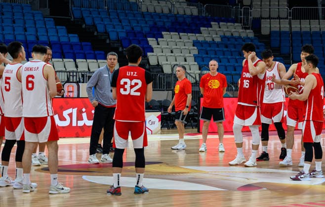 Qatar V China- FIBA Basketball World Cup 2027 Qualifiers Guo Shiqiang, head coach and players of Team China, is seen during a training session ahead of the FIBA Basketball World Cup 2027 Asian Qualifiers match against Qatar on August 26, 2026, in Al Wakrah, Qatar. The match is part of the fourth window of the Asian Qualifiers for the FIBA Basketball World Cup 2027. Qatar and China are in Group F. DOHA Qatar Copyright: xNOUSHADx