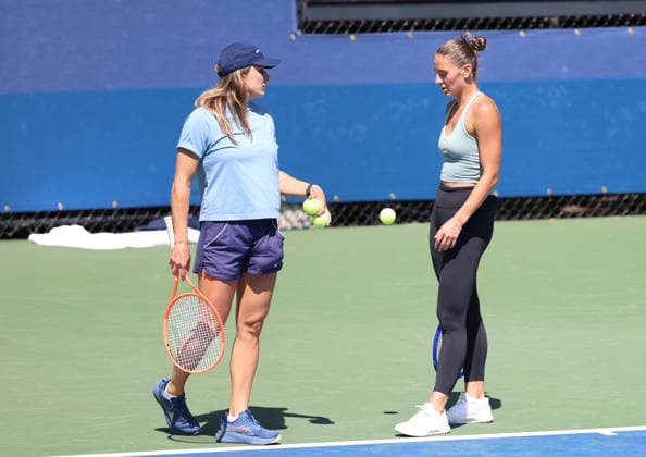 US OPEN 2026 26082026 N Z MARTA KOSTIUK I SANDRA ZANIEWSKA W TRAKCIE US OPEN MARCIN CHOLEWINSKI NEWSPIX.PL US OPEN 2026 26082026 MARTA KOSTYUK AND SANDRA ZANIEWSKA DURING PRACTISE SESSION NEWSPIX.PL --- newspix.pl 