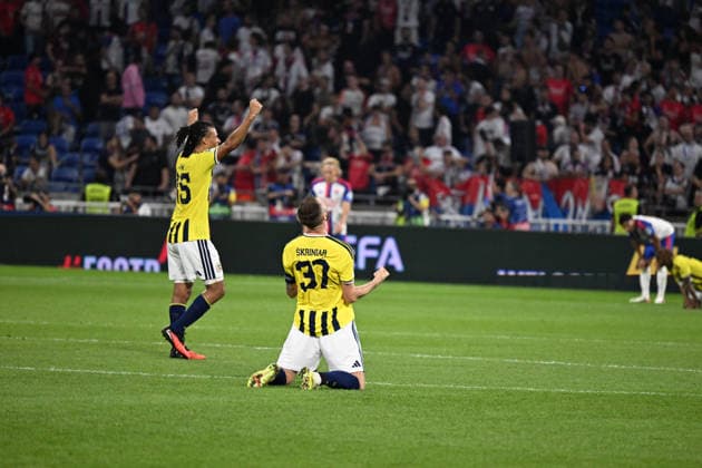 Football : Olympique Lyonnais v Fenerbahce SK - UEFA Champions League, Play-offs - 26 08 2026 Players of FENERBAHCE celebrates after winner the UEFA Champions League, Play-offs, second leg football match between Olympique Lyonnais and Fenerbahce SK at Groupama Stadium Decines Charpieu Lyon France on August 26 2026 LYONFrance  Copyright: xMouradxAllilix