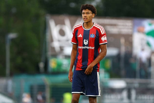 25 Jason Bissi-Mouelle (Hamburger SV U21, U 21 Fußball I Herren I Regionalliga Nord I Saison 2026-2027 I 5. Spieltag I VfB Lübeck - Hamburger SV U21 I 26.08.2026 I Stadion an der Lohmühle *** 25 Jason Bissi Mouelle Hamburger SV U21 Soccer I Men s I Regionalliga Nord I 2026–2027 Season I Matchday 5 I VfB Lübeck vs. Hamburger SV U21 I August 26, 2026 I Stadion an der Lohmühle