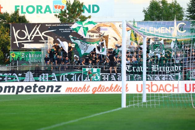 Die Halunken, eine Fangruppe des VfB Lübeck. Fußball I Herren I Regionalliga Nord I Saison 2026-2027 I 5. Spieltag I VfB Lübeck - Hamburger SV U21, U 21 I 26.08.2026 I Stadion an der Lohmühle *** The Halunken, a fan group of VfB Lübeck Men s Soccer I, Regionalliga Nord I, 2026–2027 season, Matchday 5: VfB Lübeck vs. Hamburger SV U21, August 26, 2026, Stadion an der Lohmühle