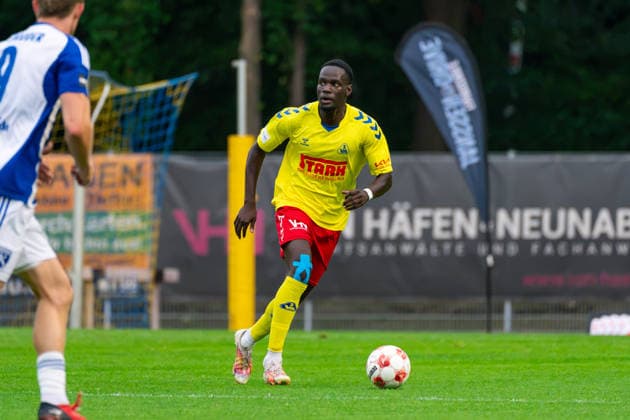 AndrÃ Ndiaye, Andre Ndiaye (SV Atlas Delmenhorst, 3), Deutschland: Fussball, Regionalliga Nord, Saison 2026 27, 5. Spieltag, 26.08.2026, SV Atlas Delmenhorst vs BSV Kickers Emden, Stadion an der Düsternortstraße (Delmenhorst, Niedersachsen) Copyright: xLeonxFrickx