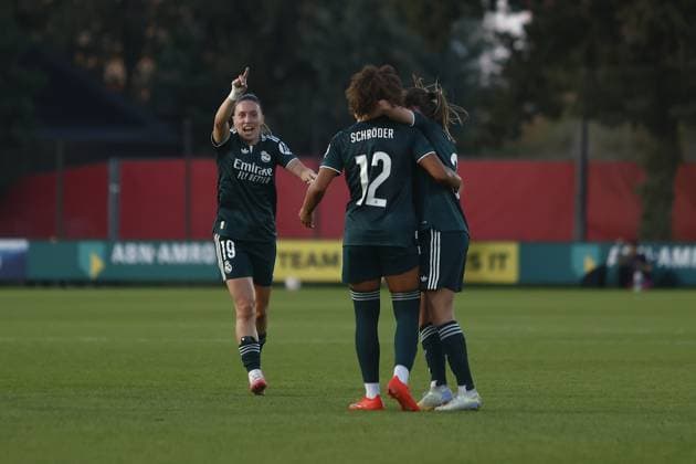AMSTERDAM , 26-08-2026, Sportcomplex De Toekomst , Champions League Women , football , Third qualifying round 1st leg season 2026 2027 , match between Ajax and Real Madrid (women) , picture shows Real Madrid player Eva Navarro , Real Madrid player Felicia Schröder Ajax - Real Madrid (women)  x206075738x Copyright:
