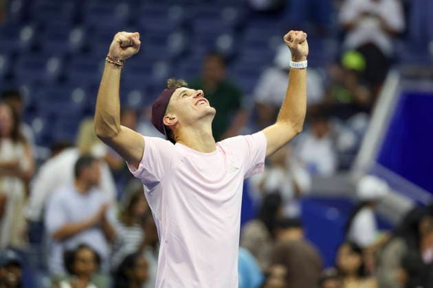 2026 US Open Mixed Doubles Championship Jakub Mensik of Czechia reacts to winning the final round of the Mixed Doubles Championship playing with Karolina Muchova of Czechia against Belinda Bencic of Switzerland and Flavio Cobolli of Italy at the Arthur Ashe Stadium in the USTA Billie Jean King National Tennis Center in Flushing Meadows, New York, USA, 26 August 2026. FLUSHING MEADOWS NEW YORK UNITED STATES  Copyright: xSARAHxYENESELx
