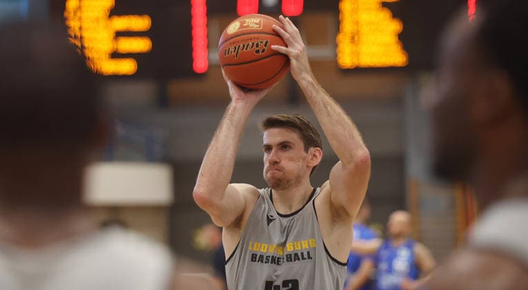 Ludwigsburg , Basketball Testspiel MHP Riesen Ludwigsburg vs. HAKRO Merlins Crailsheim , Tommy Rutherford ( Riesen )