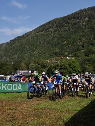 2026 UCI Mountain Bike World Championships Picture by Alex Whitehead SWpix.com - 27 08 2026 - Cycling - 2026 UCI Mountain Bike World Championships - Val di Sole, Trentino, Italy - Cross-country Olympic (XCO) - Women Junior - Madison Bateson (South Africa), Barbora Bukovska (Czechia), Anja Grossmann (Switzerland), Daniela Gaviria Ramirez (Colombia) Copyright: x xSWpix.comx(t axPhotographyxHubxLtd)xAlexxWhitehead SWpix.comx SWP-3030-19705