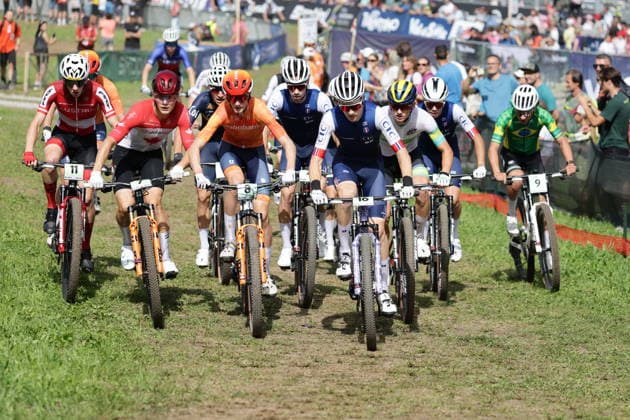 27.08.2026, Daolasa di Commezzadura, Val di Sole Bikeland, 2026 UCI MTB World Championship, WM, Weltmeisterschaft Men Junior s XCO (Cross Country Olympic) Noa Filippi 16 (FRA), Cas Timmermans 8 (NED), Emilien Belzile 7 (CAN), Michael Hettegger 11 (AUT), Connor Wright 3 (AUS), Leonardo Bernardes De Castro Filho 9 (BRA) Daolasa di Commezzadura Val di Sole Bikeland Trento Italy Copyright: xJustPictures.ch FrancescoxMinghettix jp-en-FrMi-MNG_0033