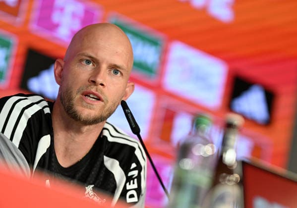 27.08.2026, xophax, Fussball 1.Bundesliga, 1.FC Koeln Geissbockheim , Gbh , Pressekonferenz vor dem ersten Bundesligaspiel gegen die TSG Hoffenheim. Trainer Rene Wagner ( 1.FC Köln ) Köln *** August 27, 2026, xophax, Soccer, Bundesliga 1, 1. FC Köln Geissbockheim, Gbh, Press conference ahead of the first Bundesliga match against TSG Hoffenheim; Coach Rene Wagner, 1. FC Köln, Cologne