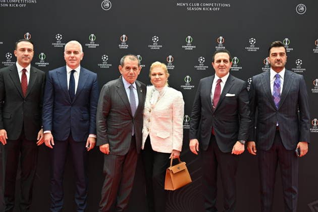 UEFA Champions League 2026 27 league phase draw in Monaco MONACO - AUGUST 27: Galatasaray President Dursun Ozbek (3rd L) and his wife Mesude Ozbek (3rd R) pose for a photo on the red carpet ahead of the draw at Grimaldi Forum on August 27, 2026 in Monaco. Mustafa Yalcin Anadolu Monaco Monaco. Editorial use only. Please get in touch for any other usage.  Copyright: x2026xAnadoluxMustafaxYalcinx