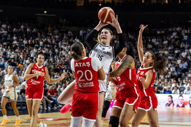 27.08.2026, GER, Testspiel, FIBA Women™s Basketball World Cup 2026 Köln, Deutschland-Türkei Luisa Geiselsöder (Deutschland, 15) Köln LANXESS arena Nordrhein-Westfalen Deutschland