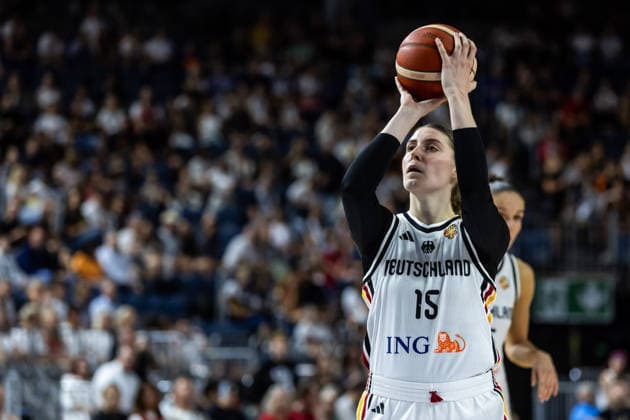 27.08.2026, GER, Testspiel, FIBA Women™s Basketball World Cup 2026 Köln, Deutschland-Türkei Luisa Geiselsöder (Deutschland, 15) bei einem Freiwurf Köln LANXESS arena Nordrhein-Westfalen Deutschland