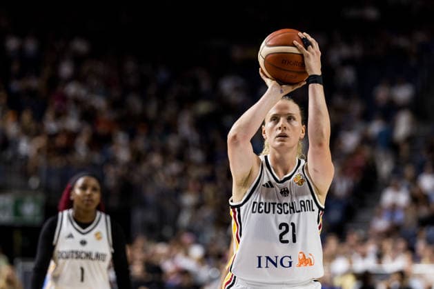 COLOGNE, GERMANY - AUGUST 27: Marie Guelich (Gülich, Germany, 21) shooting from the freethrow line during a friendly match between Germany vs. Tuerkiye at Lanxess arena on August 27, 2026 in Cologne, Germany. North Rhine Westphalia Germany Copyright: xSteffiexWunderlx
