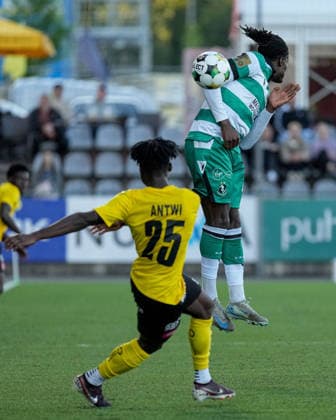 UEFA Europa Conference League Play-off Second Leg, VÄRE Areena, Kuopio, Finland 27 8 2026 KuPS vs Shamrock Rovers KuPS Kuopio s Clinton Antwi clears the ball while contested by Shamrock Rovers Tunmise Sobowale Clinton Antwi clears the ball while contested by Tunmise Sobowale 27 8 2026  Copyright: xx PM107160