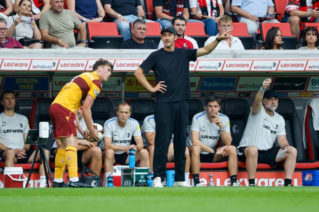Julian Schuster (SC Freiburg, Trainer) , Deutschland, Fussball, UEFA Conference League, Play-offs, 2026 2027, SC Freiburg vs. Motherwell FC, 27.08.2026, Freiburg im Breisgau Europa-Park Stadion Deutschland Copyright: xGrantxHubbsx