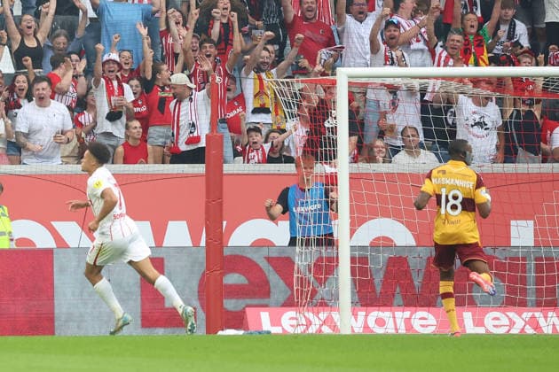 27.08.2026, xrekx, Fussball Conference League Quali, SC Freiburg - FC Motherwell v.l. Torjubel nach dem Tor zum celebrating the goal celebrate 1:0 durch Derry Scherhant (SC Freiburg) Freiburg