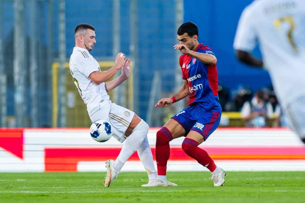 seen during the UEFA Conference League 2026 27 Play Off Round Second Leg match between teams of Rakow Czestochowa and Hajduk Split (Gleb Soboliev Ball Raw Images) Czestochowa Miejski Stadion PiÅ‚karski Rakow Poland Copyright: xGlebxSobolievx glebsoboliev_RAKvHAJ_012