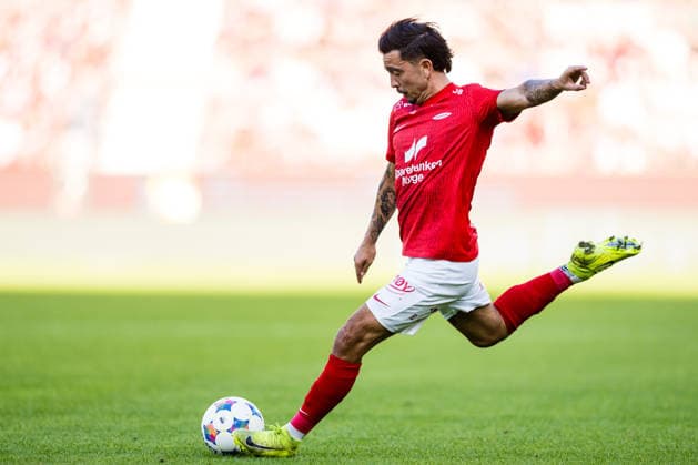 260827 Niklas Castro of Brann during the UEFA Conference League play-off match between Brann and PAOK on August 27, 2026 in Bergen. Photo: Marius Simensen BILDBYRAN COP 238 bbeng brann football fotball fotboll paok play-off skb soccer uecl uefa conference league Copyright: MARIUSxSIMENSEN BB260827BB611