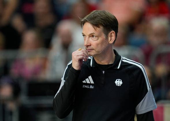 Olaf Lange (Deutschland, Cheftrainer) reagiert. GER, Basketball, Frauen Länderspiel, Deutschland vs Türkei, Freundschaftspiel, LANXESS arena, Köln, 27.08.2026 Foto: HMB Media Scott W. Coleman Köln LANXESS arena Nordrhein-Westfalen GER Copyright: xScottxW.xColemanx