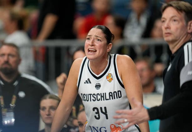Patricia Brossmann (Deutschland, 34) reagiert. GER, Basketball, Frauen Länderspiel, Deutschland vs Türkei, Freundschaftspiel, LANXESS arena, Köln, 27.08.2026 Foto: HMB Media Scott W. Coleman Köln LANXESS arena Nordrhein-Westfalen GER Copyright: xScottxW.xColemanx
