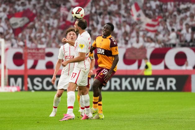 UEFA Conference-League-Qualifikation: SC Freiburg vs FC Motherwell, 27.08.2026 Max Rosenfelder (SC Freiburg, 37) mit einem Kopfball UEFA Conference-League-Qualifikation: SC Freiburg vs FC Motherwell, Europa-Park-Stadion, 27.08.2026 Copyright: xBEAUTIFULxSPORTS Boscox