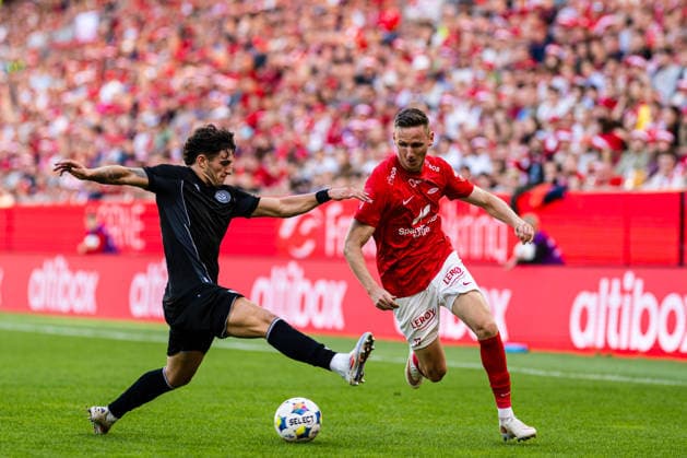 260827 Christos Zafeiris of PAOK and Joachim Soltvedt of Brann during the UEFA Conference League play-off match between Brann and PAOK on August 27, 2026 in Bergen. Photo: Marius Simensen BILDBYRAN COP 238 bbeng brann football fotball fotboll paok play-off skb soccer uecl uefa conference league Copyright: MARIUSxSIMENSEN BB260827BB632