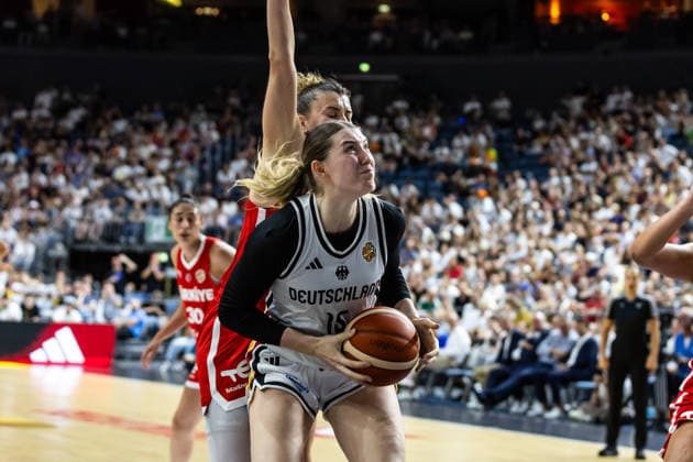 27.08.2026, GER, Testspiel, FIBA Women™s Basketball World Cup 2026 Köln, Deutschland-Türkei Luisa Geiselsöder (Deutschland, 15) Einzelaktion Aktion Köln LANXESS arena Nordrhein-Westfalen Deutschland