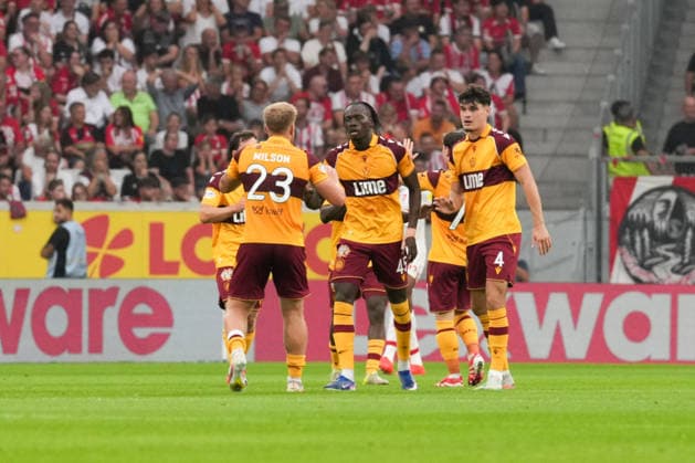 UEFA Conference-League-Qualifikation: SC Freiburg vs FC Motherwell, 27.08.2026 Torjubel zum 1:1 durch Emmanuel Longelo (FC Motherwell, 45) UEFA Conference-League-Qualifikation: SC Freiburg vs FC Motherwell, Europa-Park-Stadion, 27.08.2026 Copyright: xBEAUTIFULxSPORTS Boscox