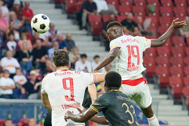 Salzburg, Österreich 27. August 2026: UEFA Europa League - 2026 2027 - Play-offs - Rückspiel - FC Red Bull Salzburg gegen Mjällby AIF Im Bild: Karim Konate (RB) Red Bull Arena Copyright: xFotostandx xWassmuthx