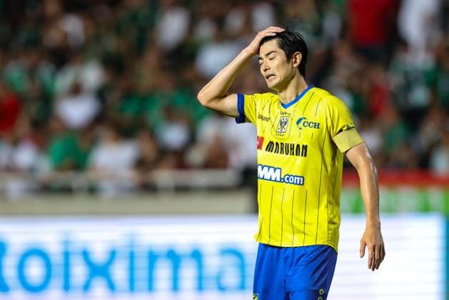 STVV s Shogo Taniguchi looks dejected during a soccer game between Cypriot AC Omonia Nicosia and Belgian soccer team Sint-Truidense V.V., Thursday 27 August 2026 in Nicosie, Cyprus, on the return leg of the play-off round for the UEFA Europa League league phase. STVV won the first leg 1-0. BRUNOxFAHY  x184505965x