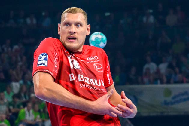 im Bild v.l.: Dainis Kristopans (MT Melsungen, 10), traurig, deprimiert, sauer, GER, Berlin, Handball, Fuechse Berlin vs MT Melsungen, in der Max-Schmeling-Halle, 27.08.2026, Copyright: HMBxMedia UwexKoch
