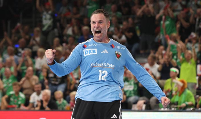 Torwart Andreas Palicka jubelt nach erstem BL Tor Freude Emotion Handball HBL Bundesliga Herren 1. Spieltag Saison 2026 2027 27.08.2026 Füchse Berlin vs MT Melsungen