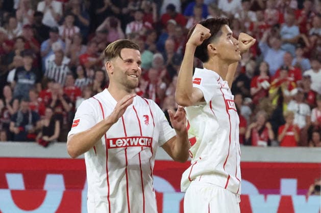 27.08.2026, xrekx, Fussball Conference League Quali, SC Freiburg - FC Motherwell v.l. Lucas Hoeler (SC Freiburg) Torjubel nach dem Tor zum celebrating the goal celebrate 4:1 durch Keisuke Goto (SC Freiburg) Freiburg
