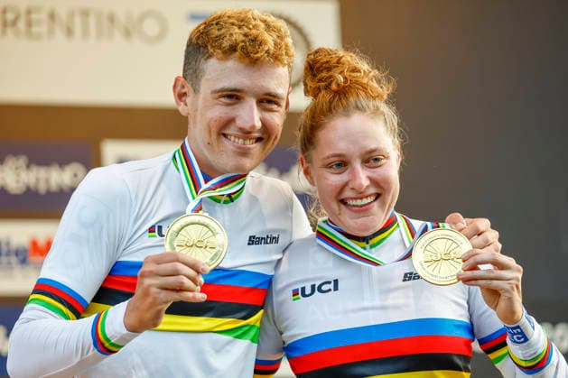 TRENTO, ITALY - AUGUST 27: Adrien Yves Claude Boichis from France and Laura Stigger from Austria are the new World champions and celebrates their gold medal after medal ceremony during the Uci Mountainbike World Championship, WM, Weltmeisterschaft - Men Elite Cross-County Short Track World Championships at Val di Sole on August 27, 2026 in Trento, Italy. *** TRENTO, ITALY, AUGUST 27—Adrien Yves Claude Boichis of France and Laura Stigger of Austria are the new world champions and are celebrating their gold medals after the medal ceremony during the UCI Mountain Bike World Championships—Men’s Elite Cross-Country Short Track—in Val di Sole on August 27, 2026 in Trento, Italy Copyright: xJustPictures.ch FrancescoxMinghettix jp-en-EuSpIm-_NG_0425