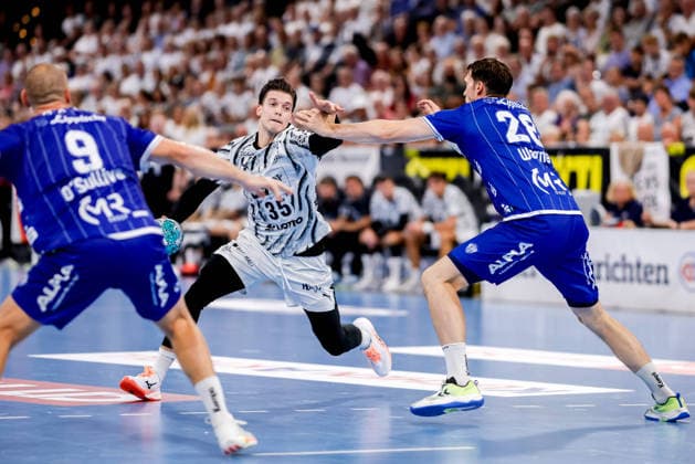 Kiel, 27. August 2026 - Handball, 1. Bundesliga 2026 27, THW Kiel - TBV Lemgo Lippe: Domen Makuc (THW Kiel, 35), Hendrik Wagner (TBV Lemgo Lippe, 28)