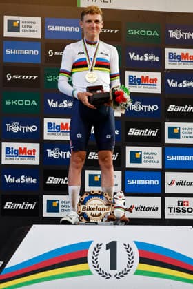TRENTO, ITALY - AUGUST 27: Adrien Yves Claude Boichis from France with his WC trophy and a Tissot Watch during the Uci Mountainbike World Championship, WM, Weltmeisterschaft - Men Elite Cross-County Short Track World Championships at Val di Sole on August 27, 2026 in Trento, Italy. Copyright: xJustPictures.ch FrancescoxMinghettix jp-en-EuSpIm-_NG_0357
